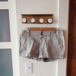 🔴Old Navy Khaki Shorts